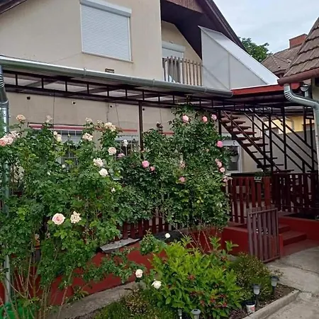 Apartamento Gyoerkoes